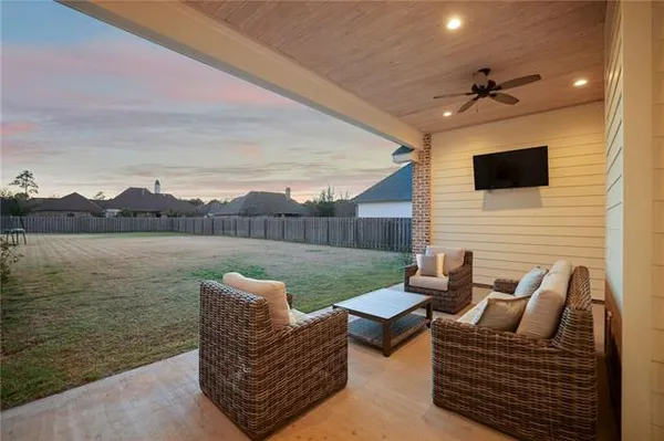 $815,000 | 467 Bedico Parkway, Madisonville, LA 70447