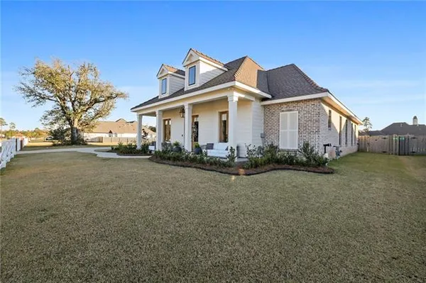 $815,000 | 467 Bedico Parkway, Madisonville, LA 70447