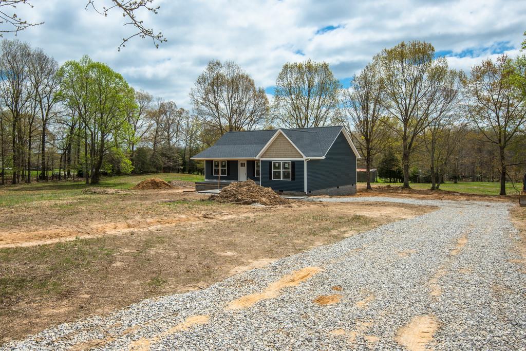379 Howard Road White Bluff, TN 37187 - Photo 3 of 30 Gallery Image 3