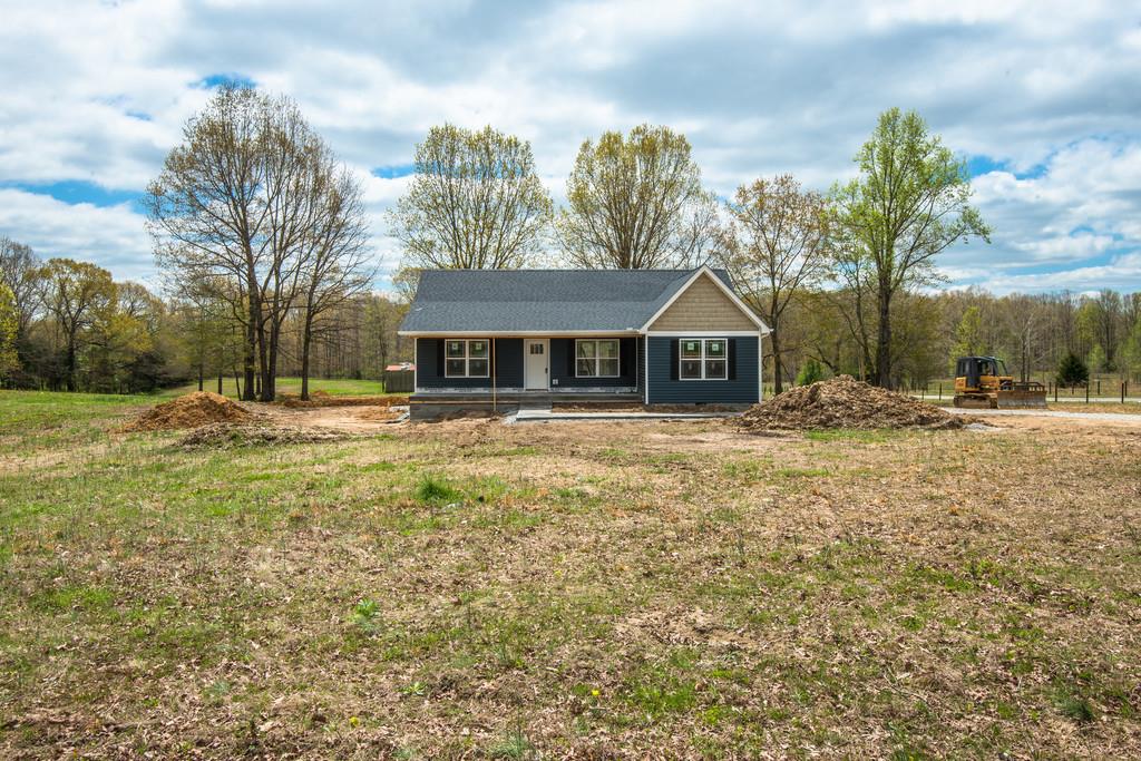 379 Howard Road White Bluff, TN 37187 - Photo 5 of 30 Gallery Image 5