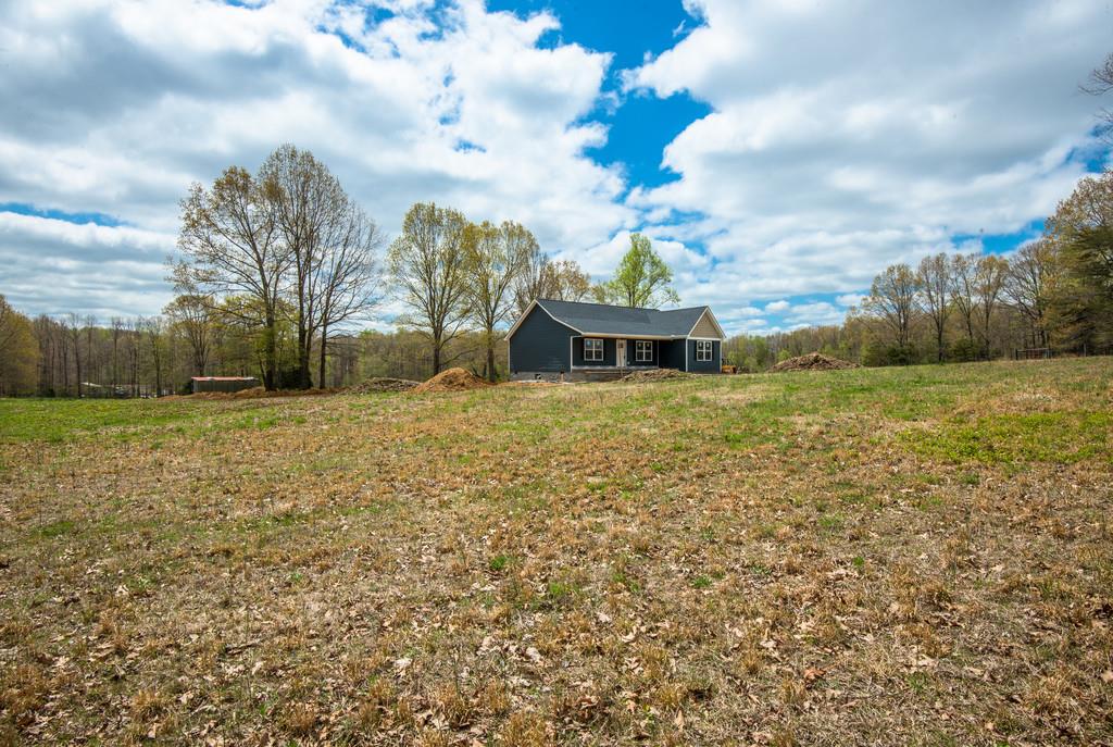 379 Howard Road White Bluff, TN 37187 - Photo 7 of 30 Gallery Image 7