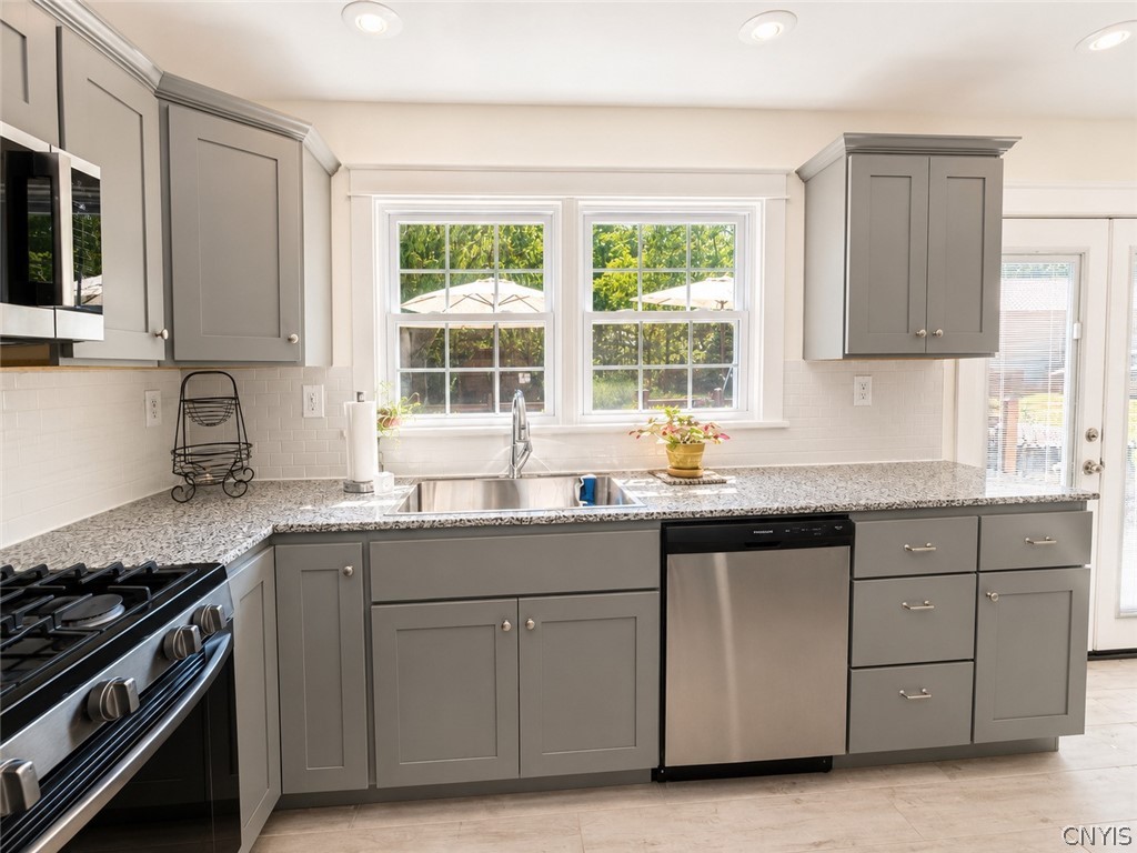 1101 Jervis Avenue Rome, NY 13440 - Photo 9 of 40