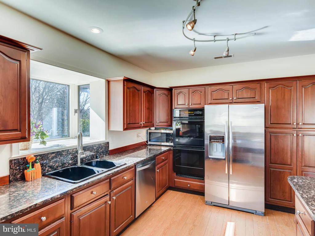 1312 Westellen Road Baltimore, MD 21286 - Photo 13 of 36