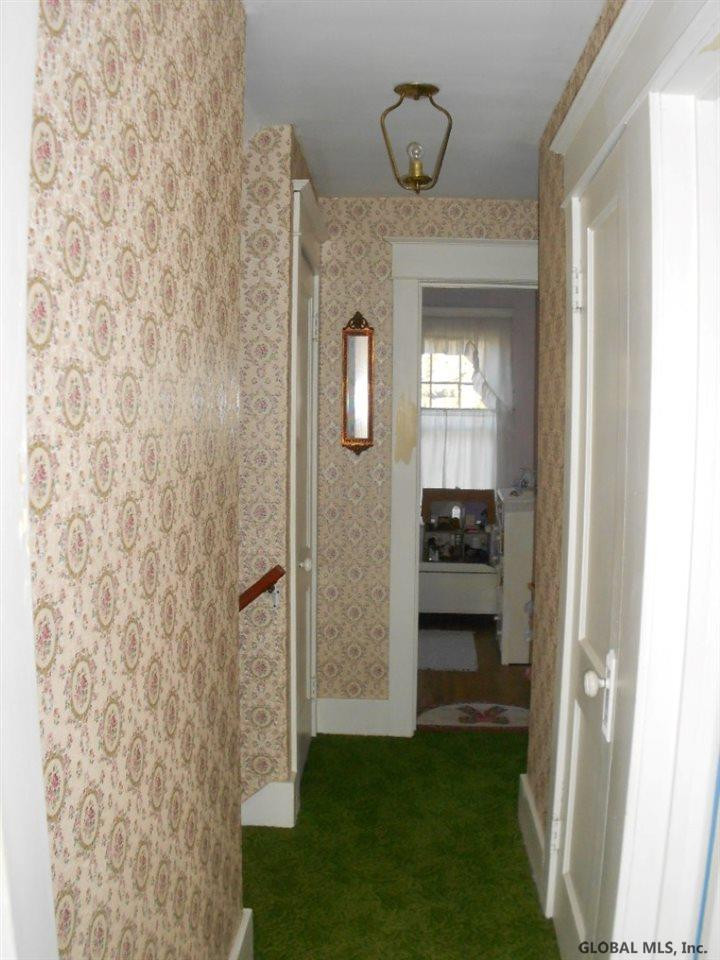 48 Washington Road Scotia, NY 12302 - Photo 18 of 24 Photo 18
