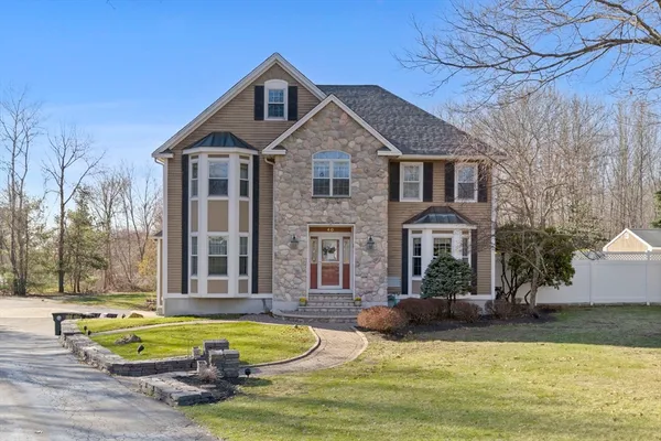 $1,595,000 | 40 Fiorenza Drive, Wilmington, MA 01887