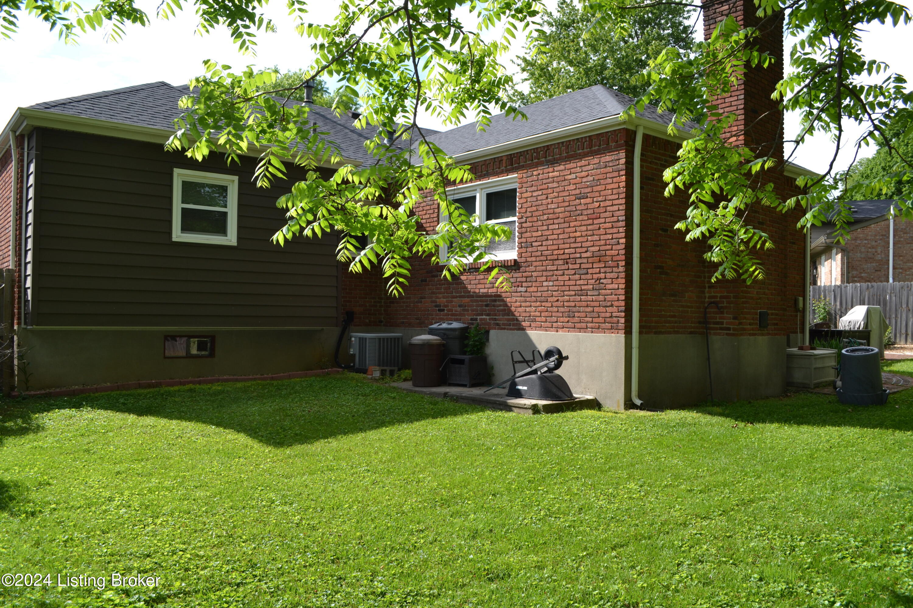 9302 Collingwood Road Louisville, KY 40299 - Photo 18 of 82 DSC_0018