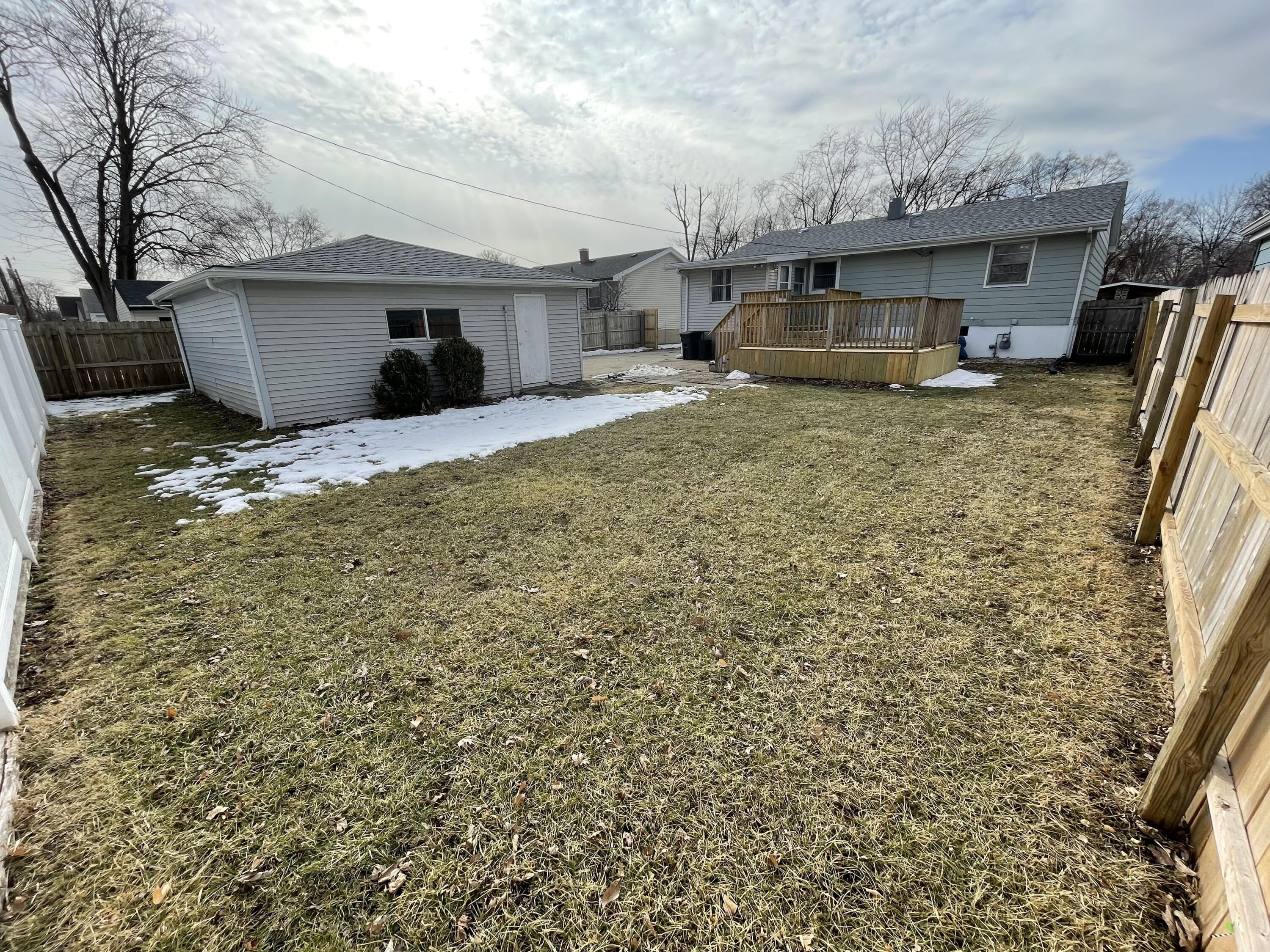 937 North Wood Street Griffith, IN 46319 - Photo 27 of 27 3000x2250