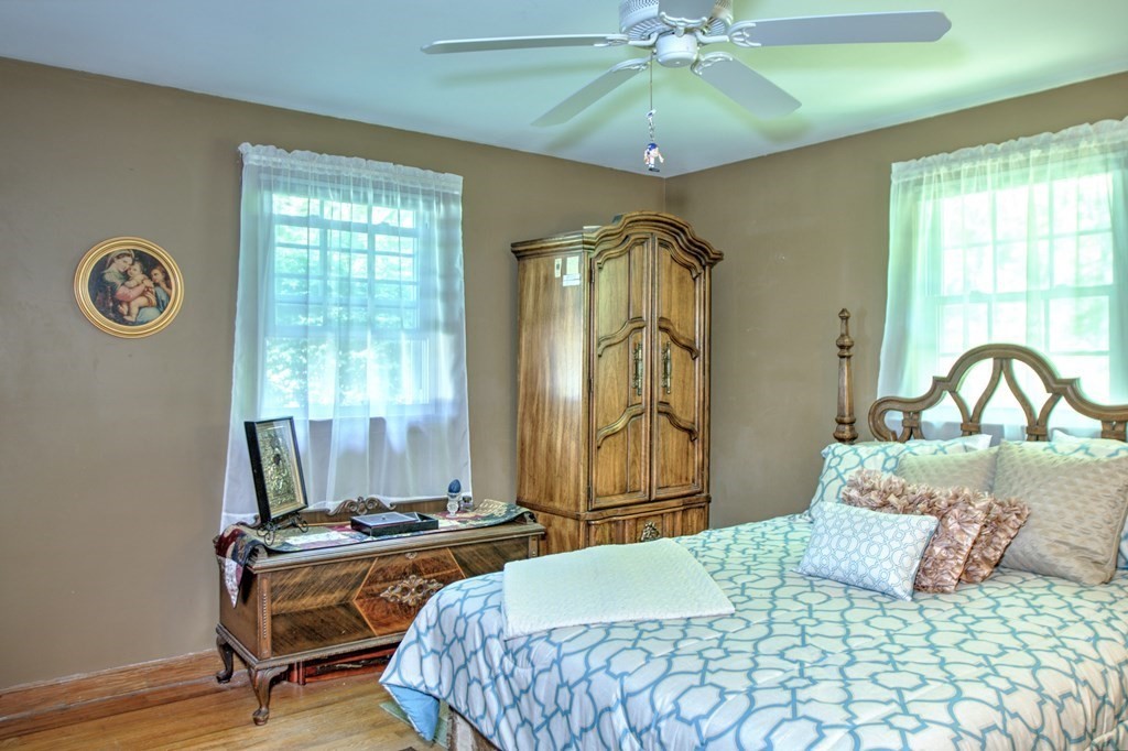 4 Garland Road Chelmsford, MA 01824 - Photo 26 of 40
