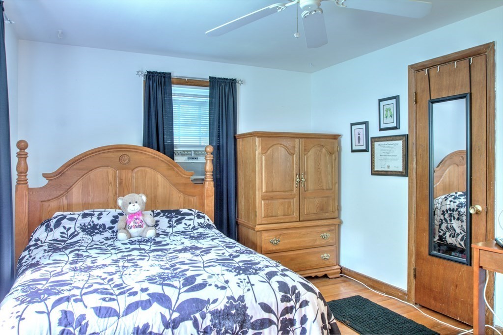 4 Garland Road Chelmsford, MA 01824 - Photo 27 of 40
