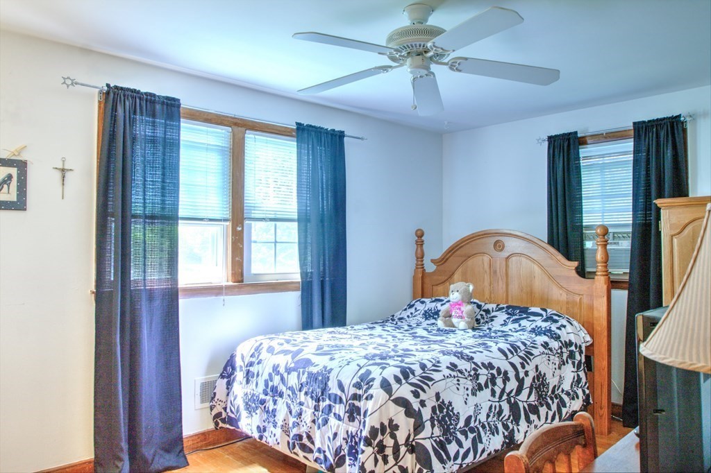 4 Garland Road Chelmsford, MA 01824 - Photo 28 of 40