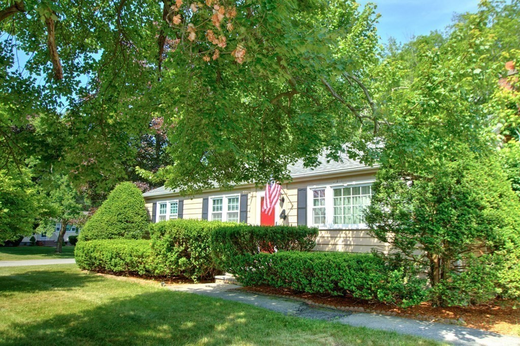 4 Garland Road Chelmsford, MA 01824 - Photo 34 of 40