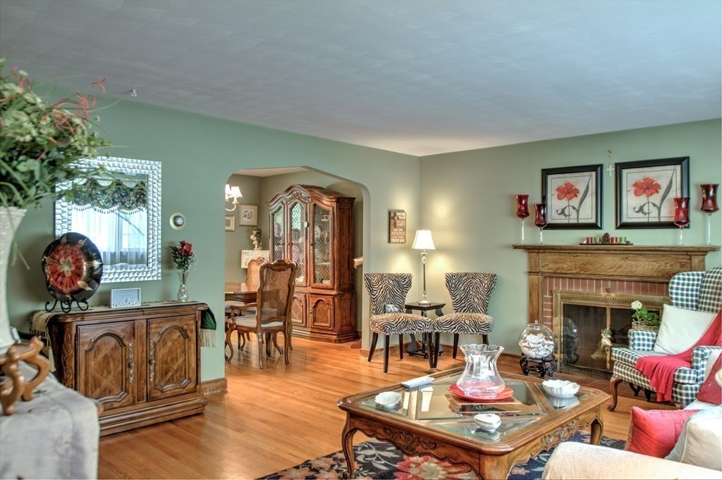 4 Garland Road Chelmsford, MA 01824 - Photo 10 of 40
