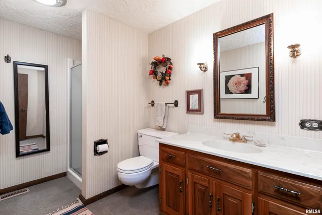 $1,285,000 | 254 County Road 2500 East, Hudson, IL 61748