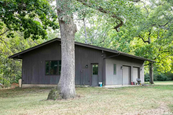 $1,285,000 | 254 County Road 2500 East, Hudson, IL 61748