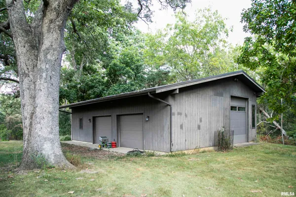 $1,285,000 | 254 County Road 2500 East, Hudson, IL 61748