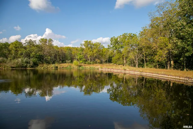 $1,285,000 | 254 County Road 2500 East, Hudson, IL 61748