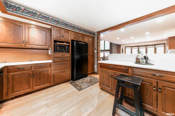 $1,285,000 | 254 County Road 2500 East, Hudson, IL 61748