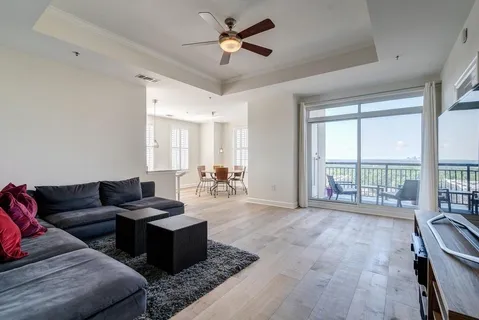 $529,000 | 325 East Paces Ferry Road Northeast, Unit 1405, Atlanta, GA 30305
