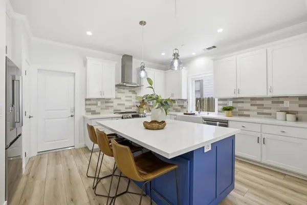 $775,000 | 3025 7th Avenue, Sacramento, CA 95817