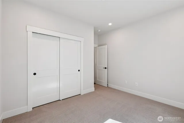 $1,244,890 | 330 182nd Place Southeast, Bothell, WA 98012