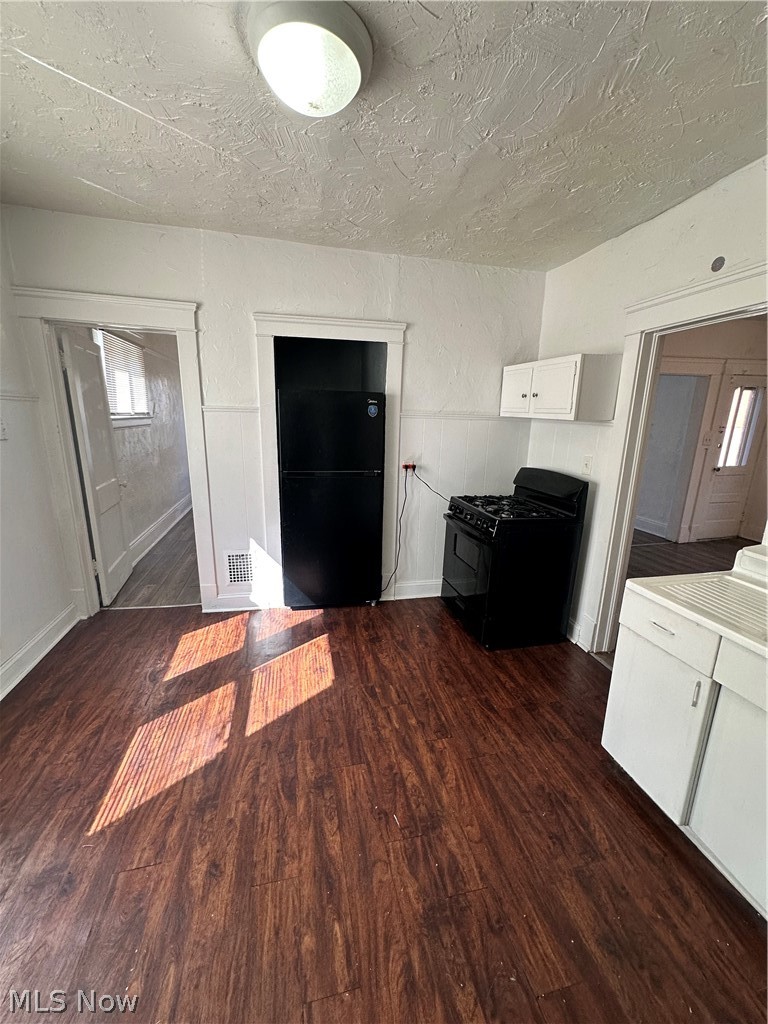837 Wayside Road, Unit 2 Cleveland, OH 44110 - Photo 3 of 11