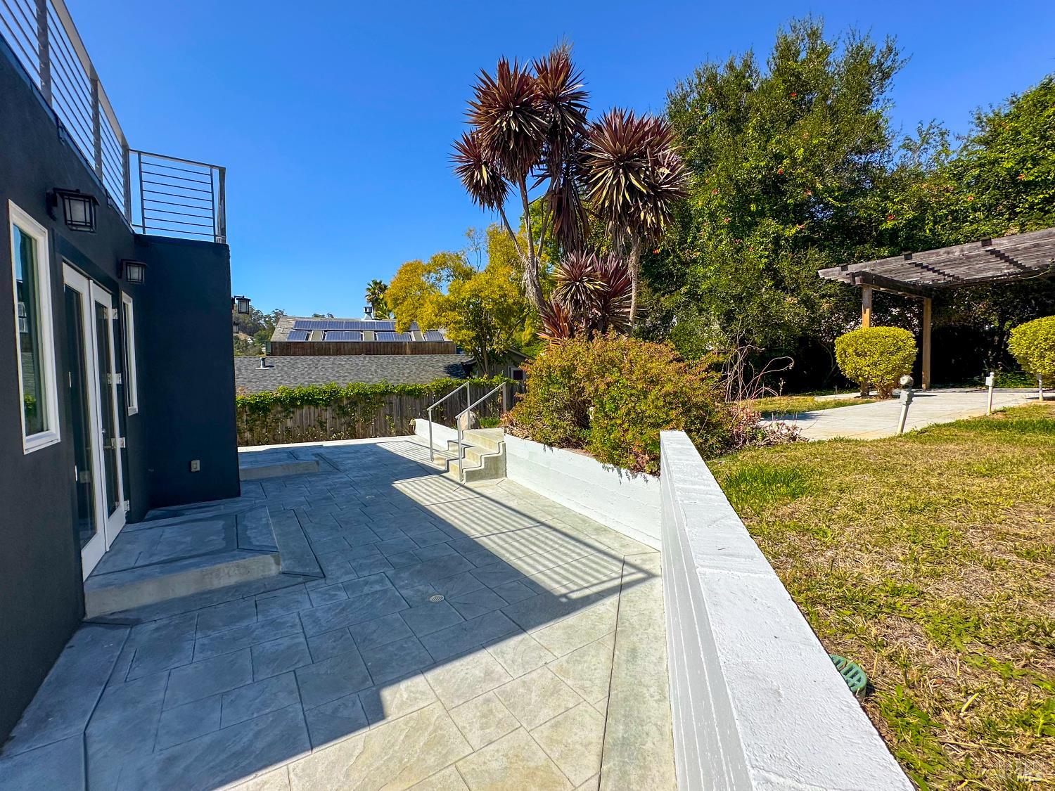 40 Villa Avenue San Rafael, CA 94901 - Photo 34 of 48 a view of a swimming pool with a patio