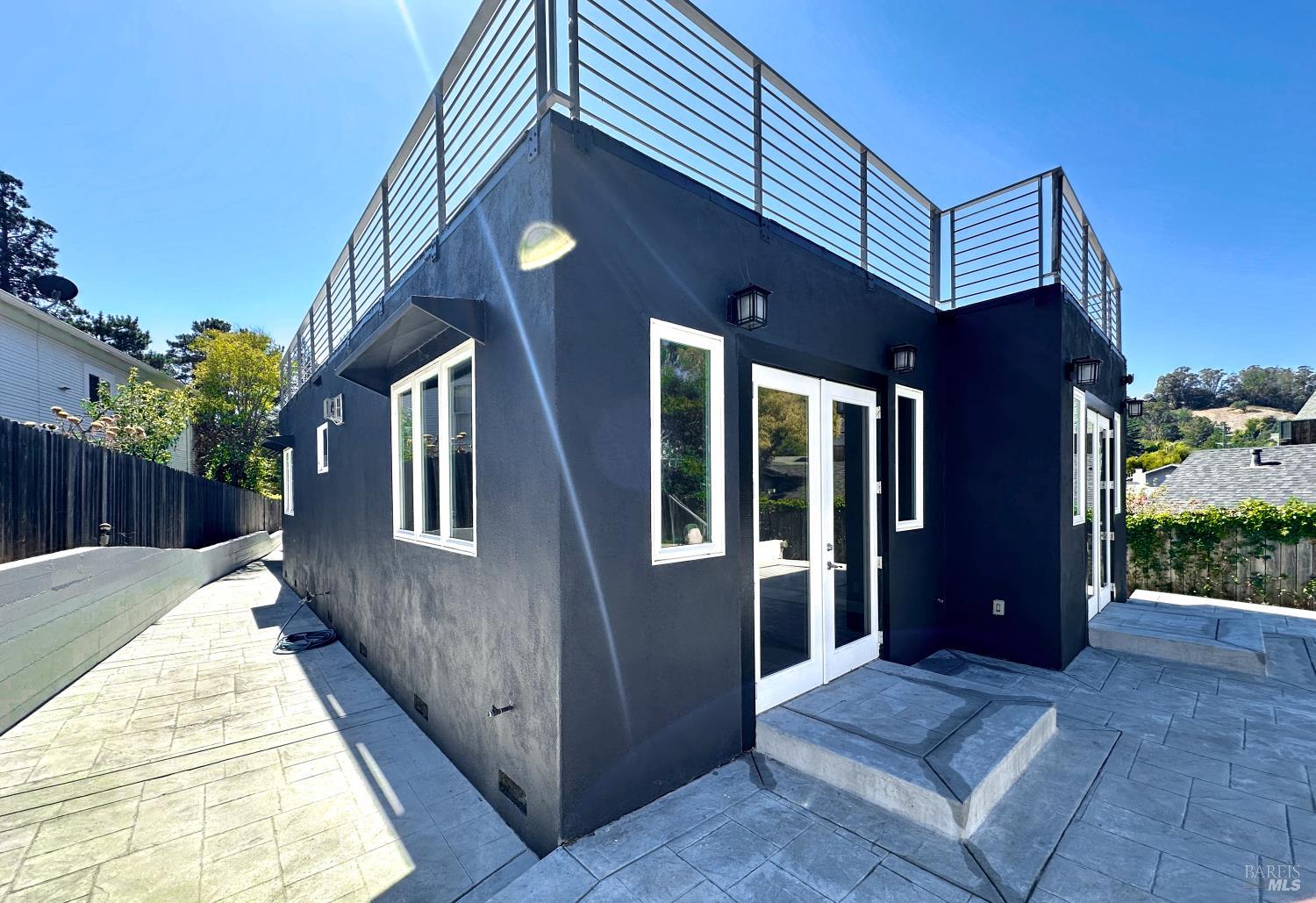 40 Villa Avenue San Rafael, CA 94901 - Photo 35 of 48 a view of a house with a yard