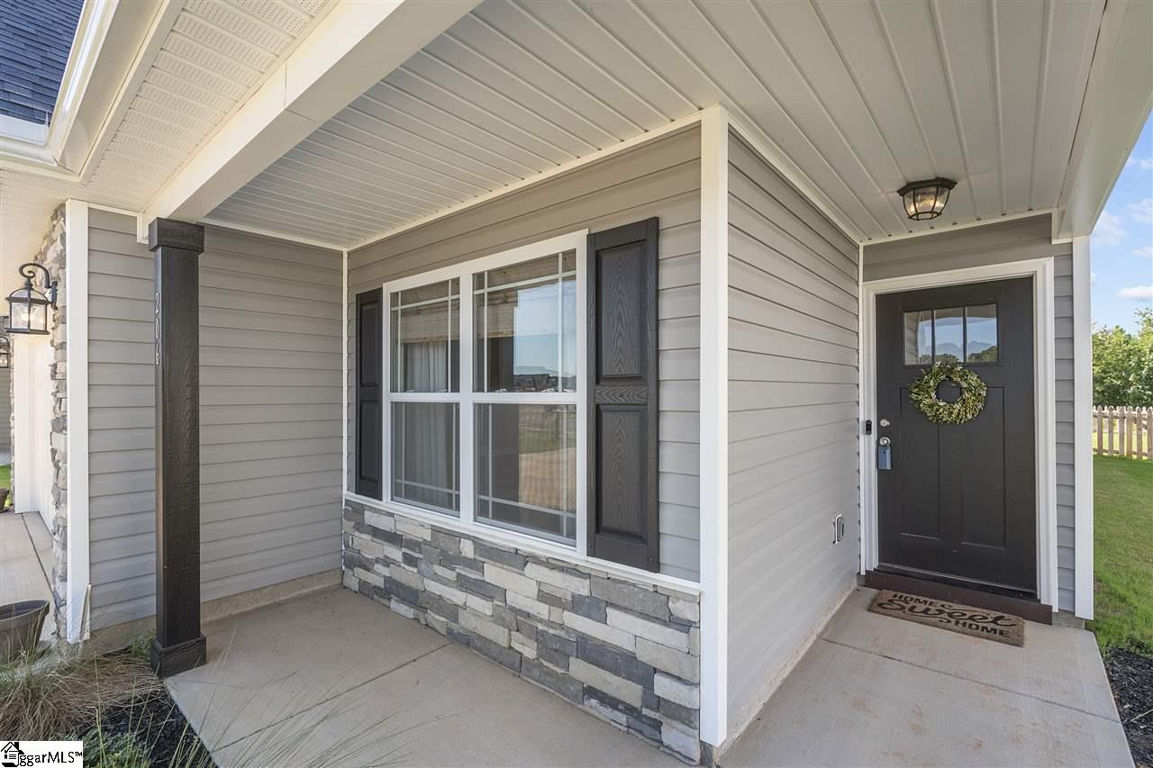 206 Highland Springs Loop Inman, SC 29349 - Photo 2 of 20