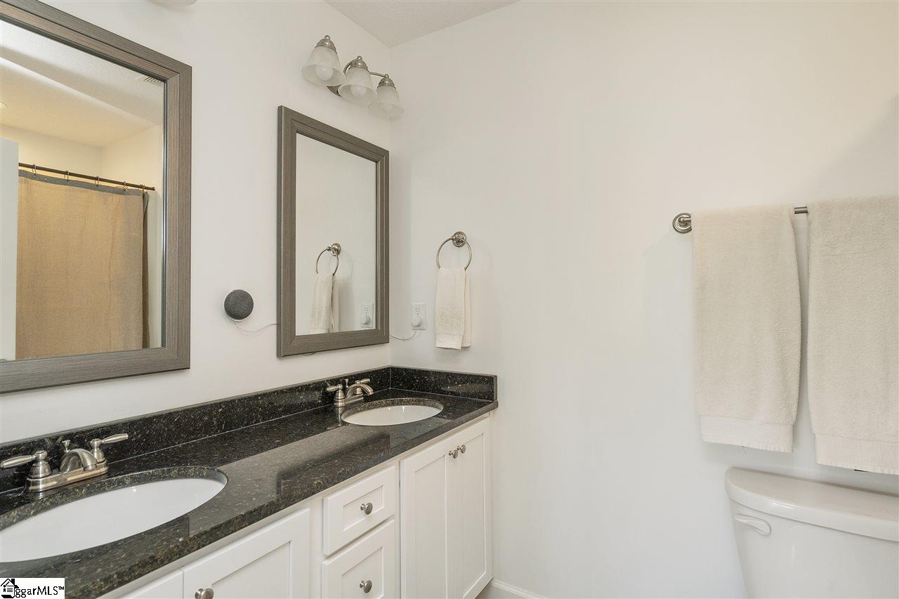 206 Highland Springs Loop Inman, SC 29349 - Photo 11 of 20