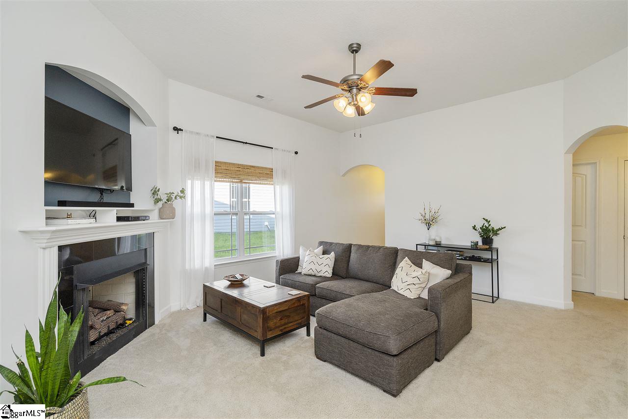 206 Highland Springs Loop Inman, SC 29349 - Photo 4 of 20