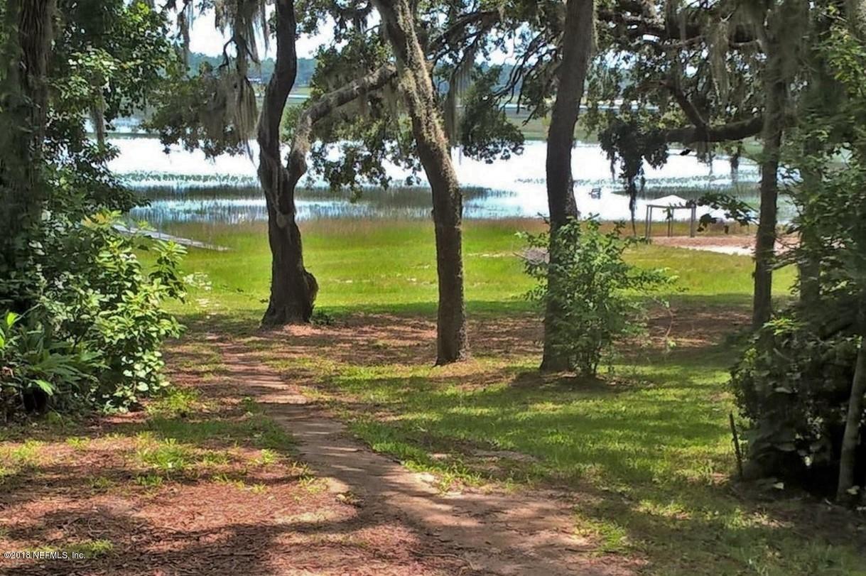 5883 White Sands Road Keystone Heights, FL 32656 - Photo 4 of 43 Backyard