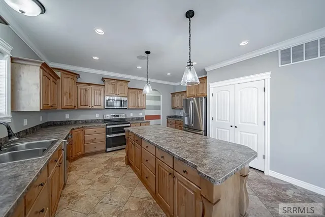 $580,000 | 1801 Delaware Court, Idaho Falls, ID 83404