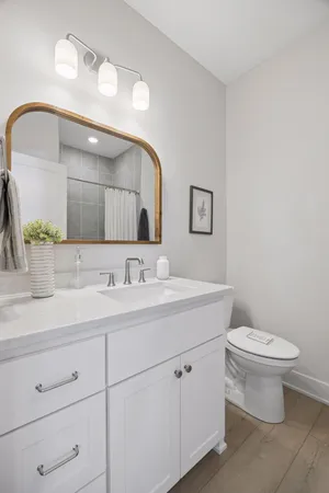 $889,600 | 1031 Hart Lake Avenue, New Richmond, WI 54017