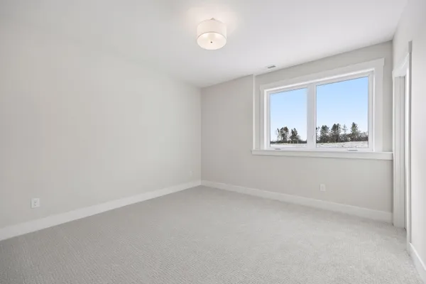 $889,600 | 1031 Hart Lake Avenue, New Richmond, WI 54017