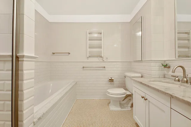 $5,700 | 425 5th Avenue, Unit 41C | Midtown South