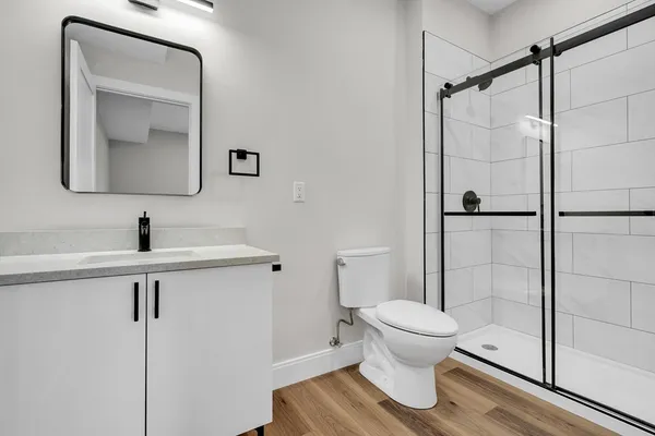 $3,000 | 63 Belgrade Avenue, Unit 403, Boston, MA 02131