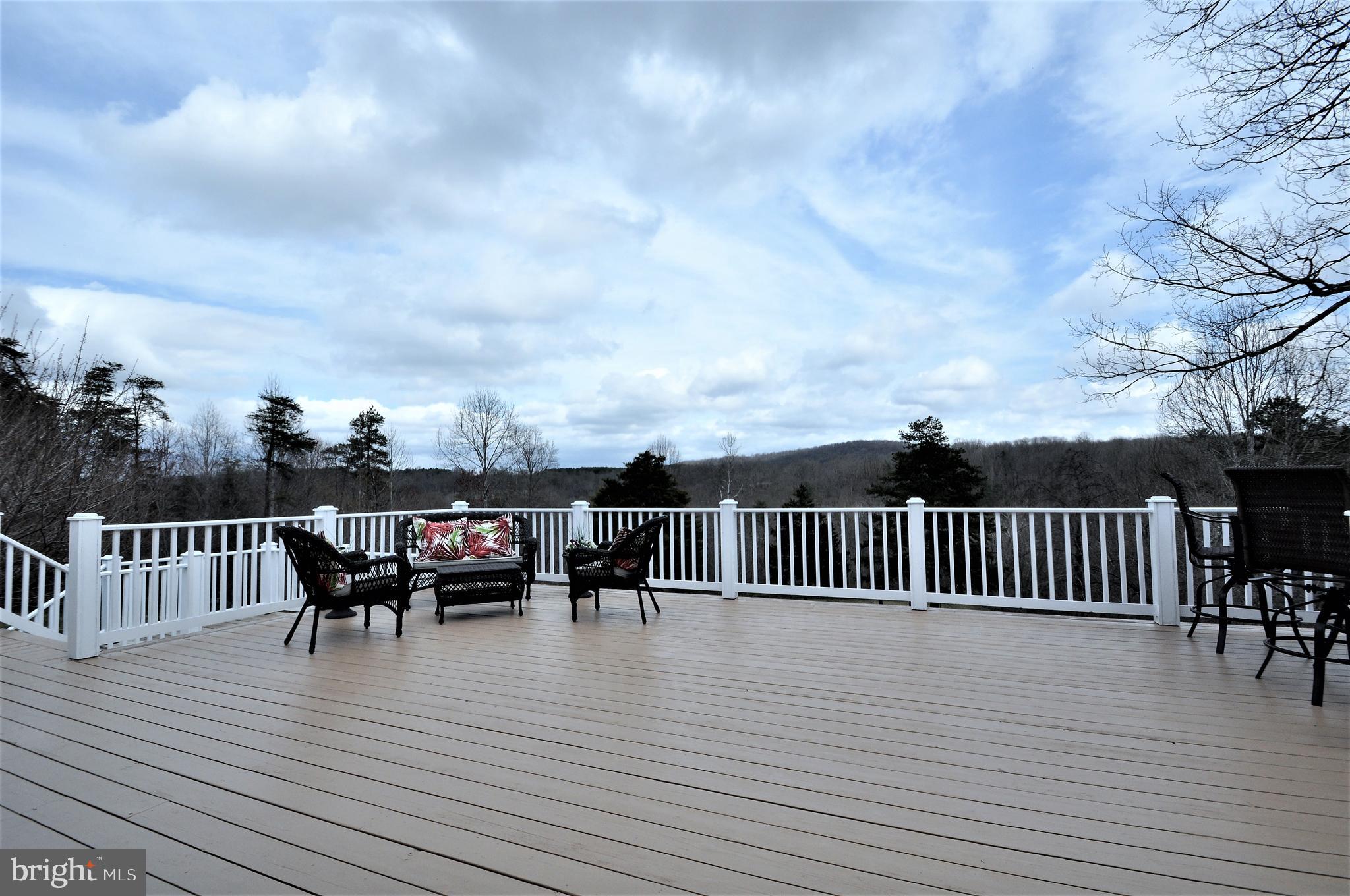 177 Grandview Road Washington, VA 22747 - Photo 4 of 22 Deck