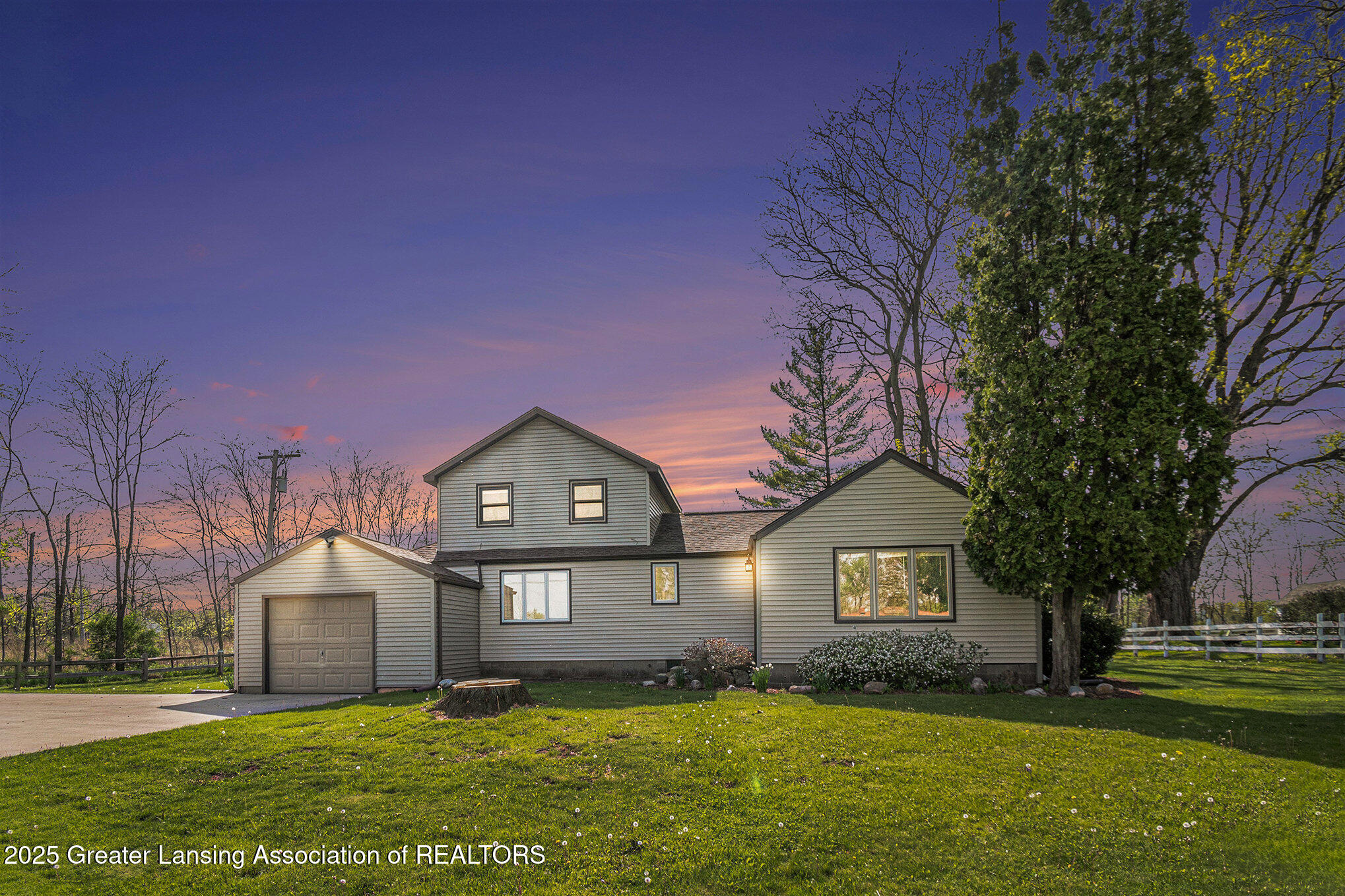 12883 Oneida Road Grand Ledge, MI 48837 - Photo 1 of 29 002__ndp4717_t_673