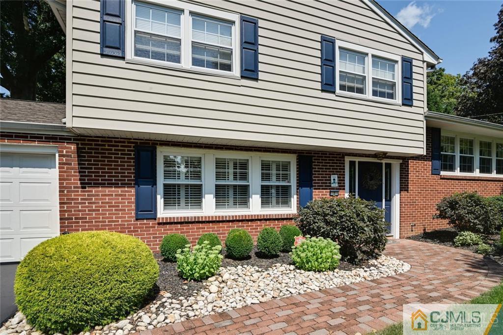 2 Griggs Road Cranbury, NJ 08512 - Photo 3 of 22 Gallery Image 3