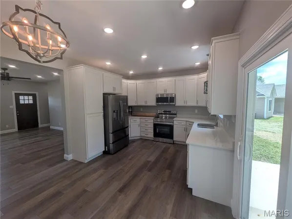 $269,000 | 10014 Yellowstone Drive, Cadet, MO 63630