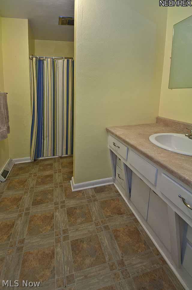 8822 Bechtel Road Elyria, OH 44035 - Photo 9 of 22 Gallery Image 9
