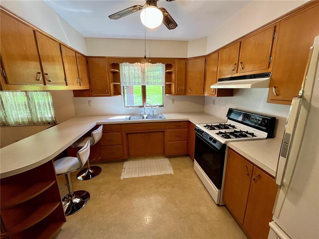 305 McClelland Road Canonsburg, PA 15317 - Photo 2 of 41 Gallery Image 2