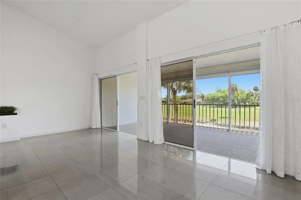 $2,900 | 5588 Golf Pointe Drive, Unit 1, Sarasota, FL 34243