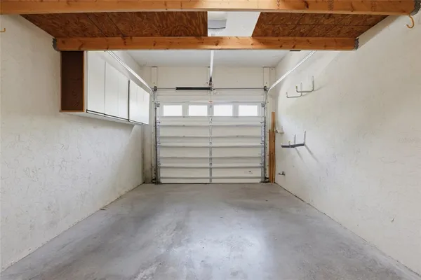 $2,900 | 5588 Golf Pointe Drive, Unit 1, Sarasota, FL 34243