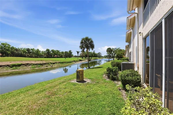$2,900 | 5588 Golf Pointe Drive, Unit 1, Sarasota, FL 34243