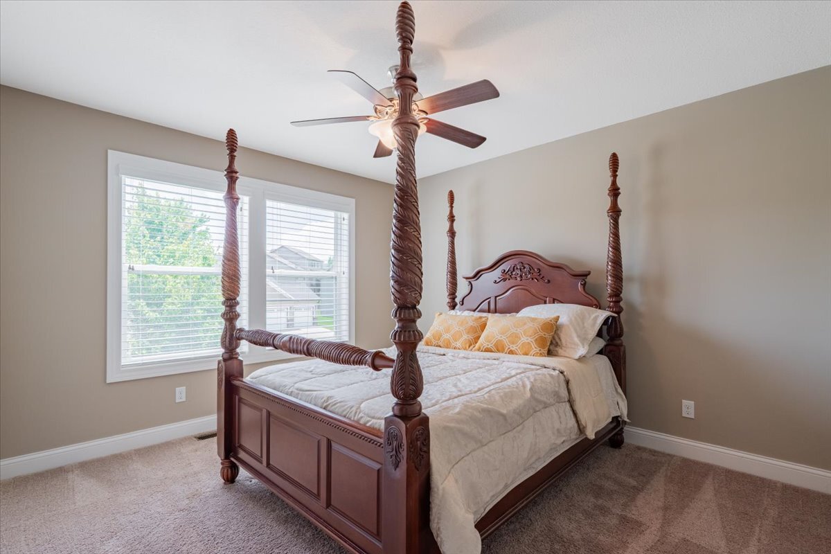 5108 Longfield Road Bloomington, IL 61705 - Photo 19 of 47 Gallery Image 19