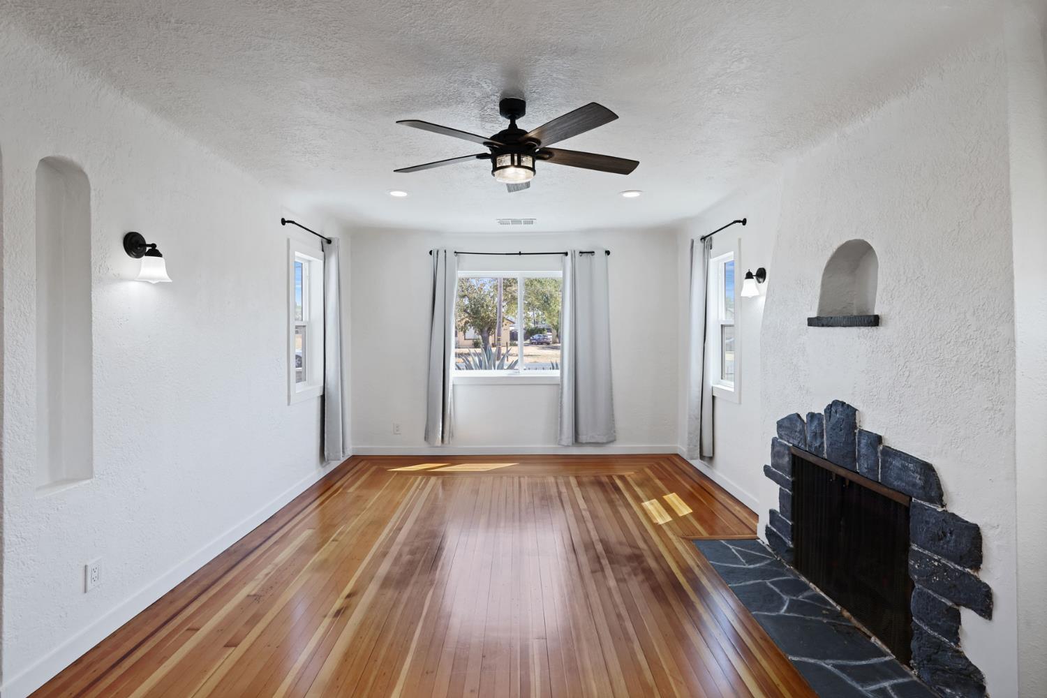5469 West Grant Line Road Tracy, CA 95304 - Photo 13 of 36 Gallery Image 13