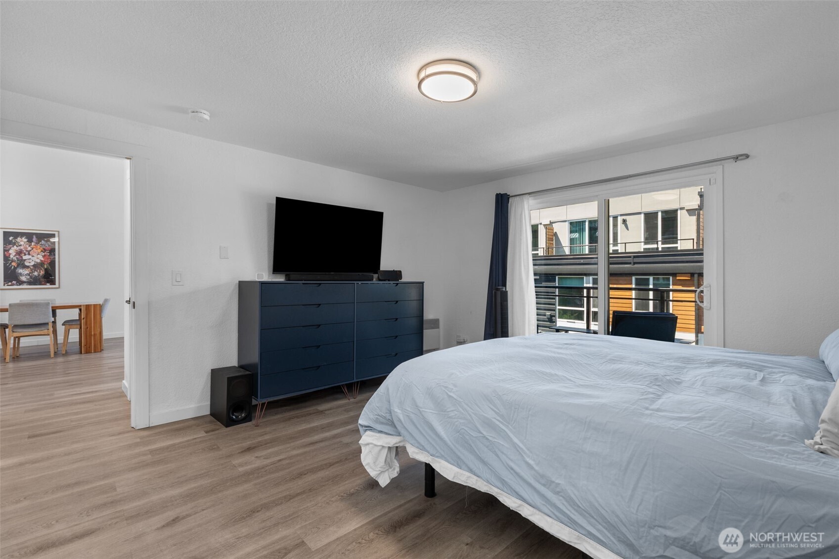 2219 14th Avenue West, Unit 405 Seattle, WA 98119 - Photo 21 of 39