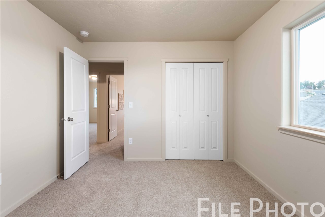 728 South Grady Road Spokane Valley, WA 99016 - Photo 16 of 20
