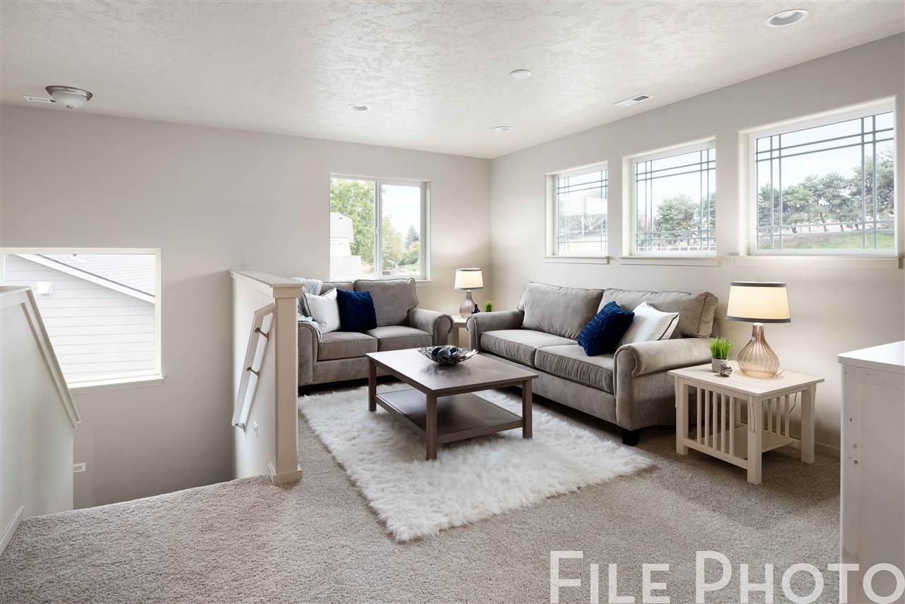 728 South Grady Road Spokane Valley, WA 99016 - Photo 9 of 20